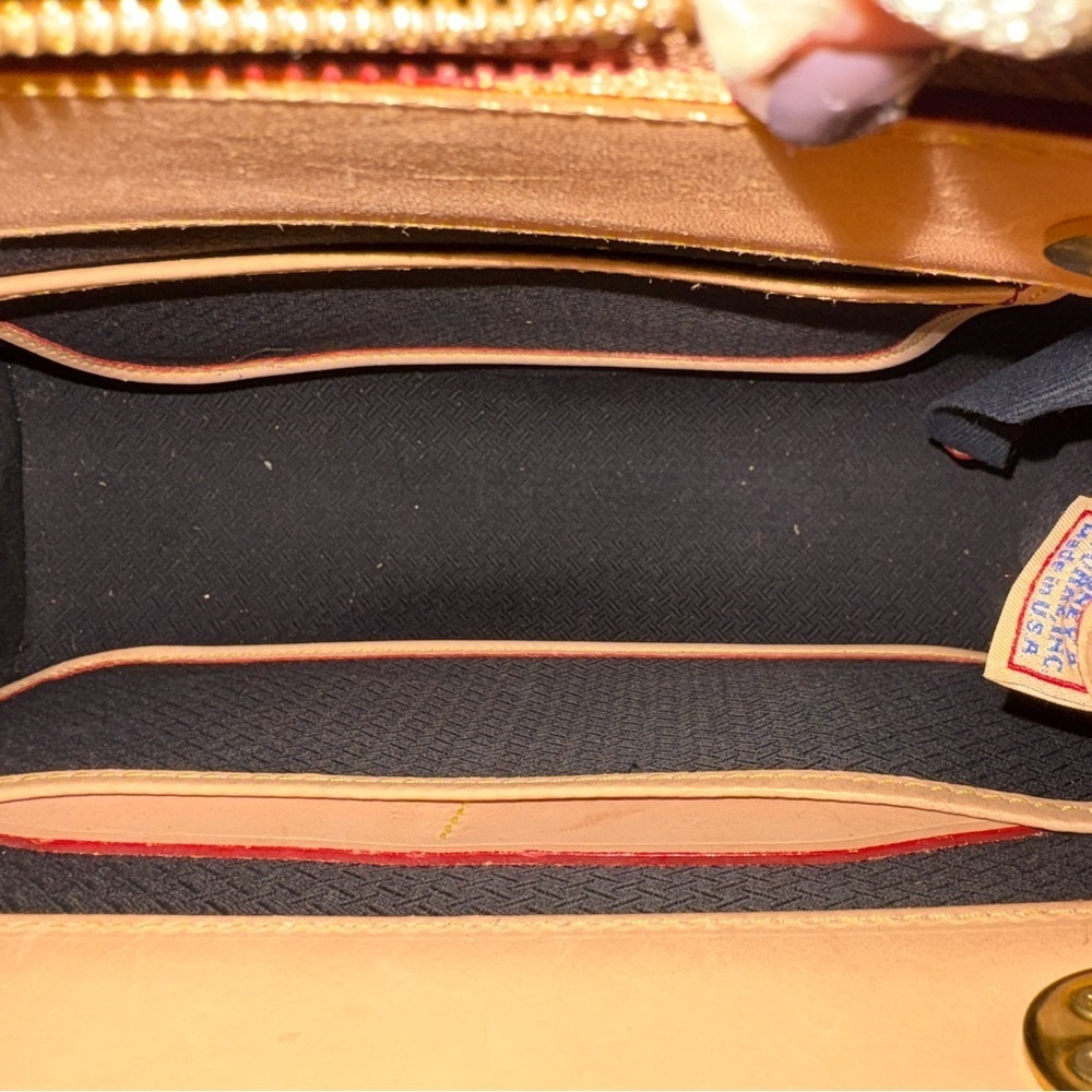 Dooney & Bourke Vintage East West Shoulder bag - Picture 7 of 12